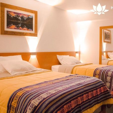 Hotel Valery 2 Estrellas 瓦拉斯 外观 照片