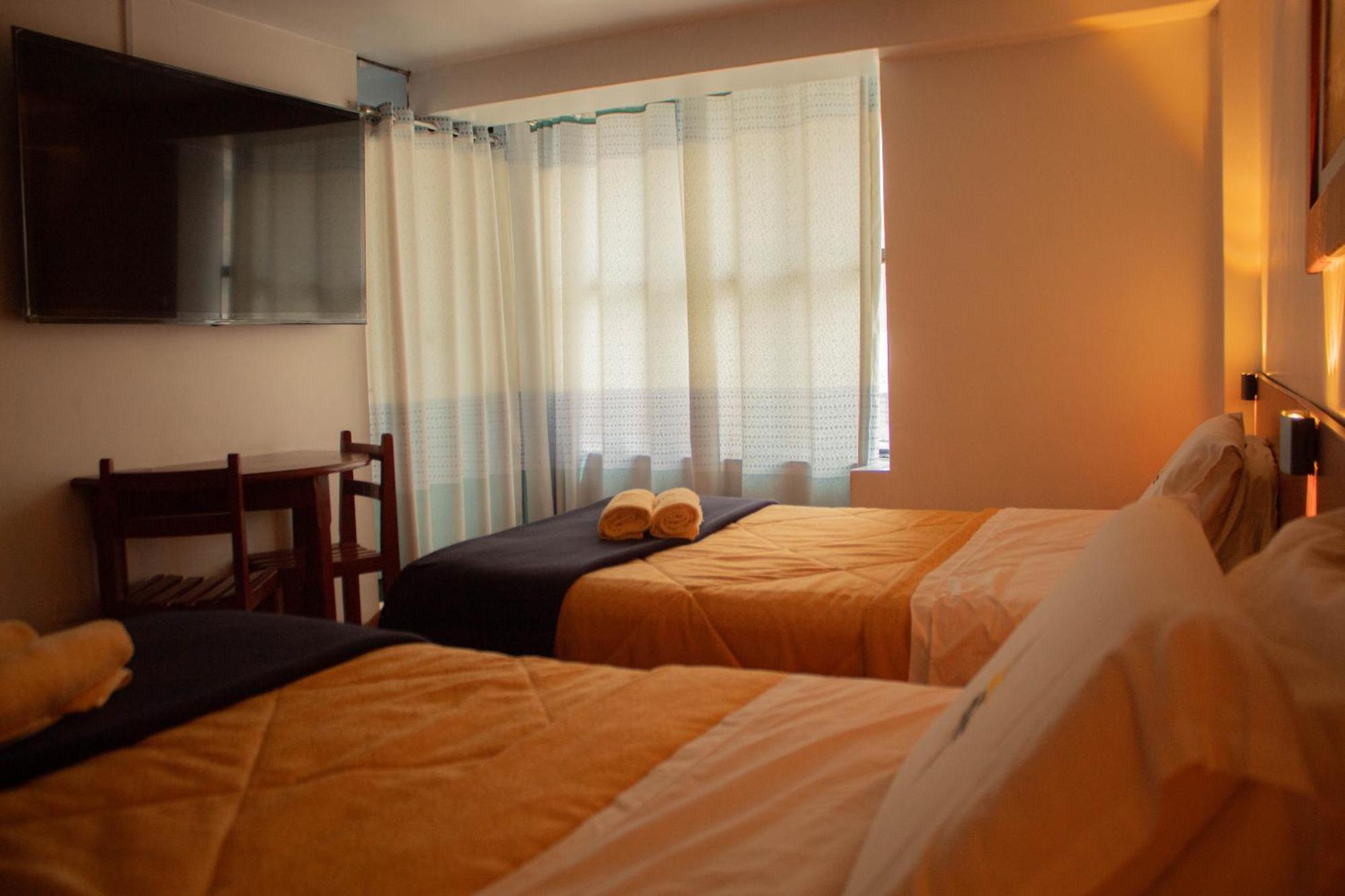 Hotel Valery 2 Estrellas 瓦拉斯 外观 照片