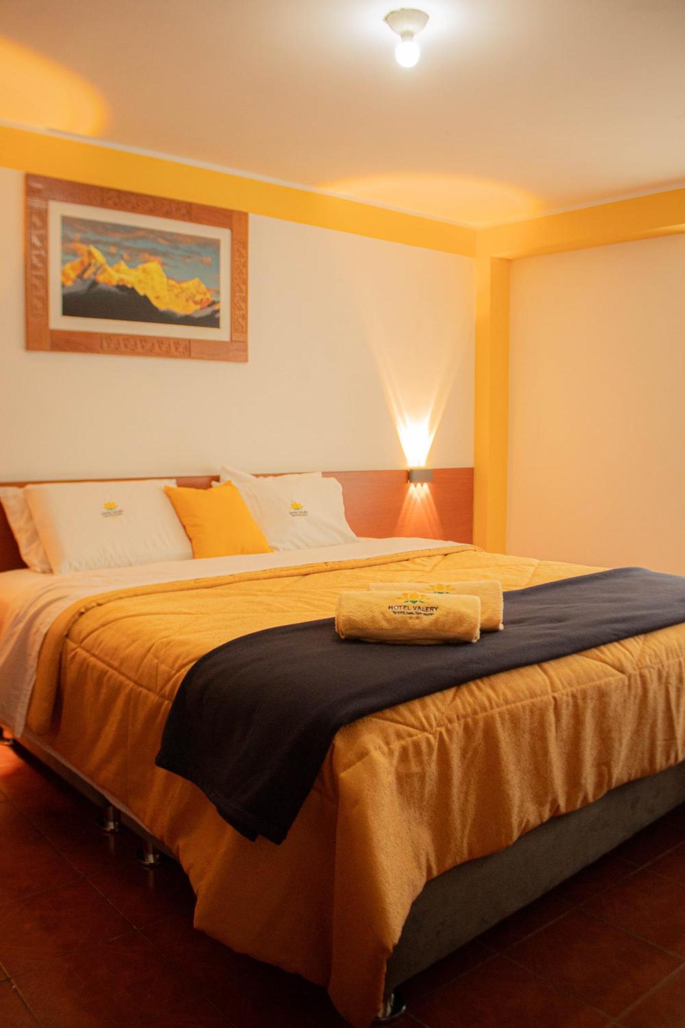 Hotel Valery 2 Estrellas 瓦拉斯 外观 照片